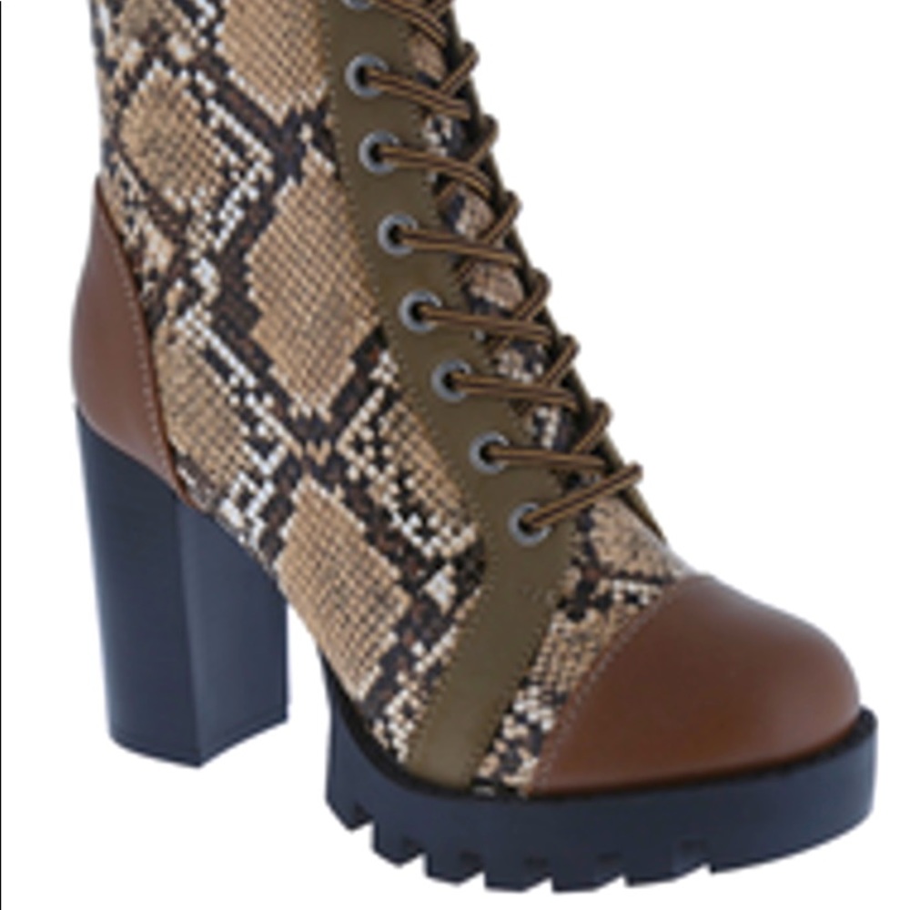 Womens Boots